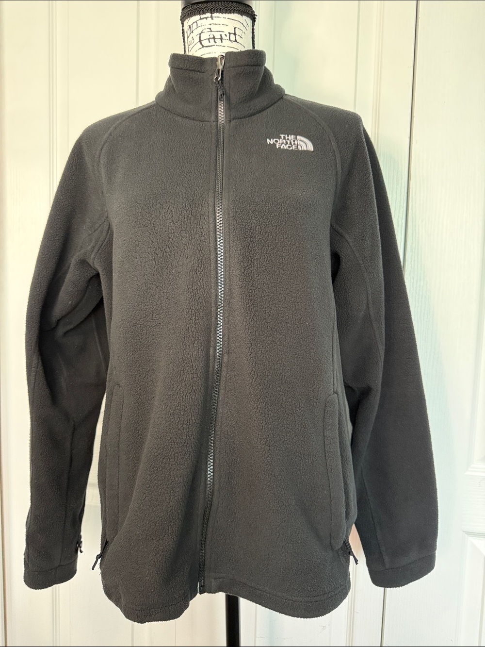 The North Face Women’s  Black Lightweight Fleece Jacket
